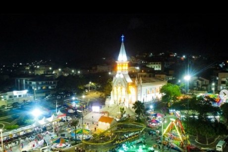 Festa junina de Jequié tem início nesta sexta