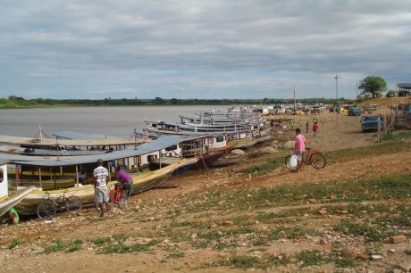 Criança de um ano morre afogada no porto do Rio São Francisco na Bahia