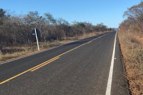 Homem e mulher grávida morrem em acidente de moto na BA-160, em Morpará (BA)