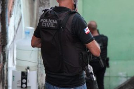 POLÍCIA CUMPRE DE MANDADO DE PRISÃO PREVENTIVA DE HOMEM SUSPEITO DE DESCUMPRIMENTO DE MEDIDA PROTETIVA EM BARREIRAS