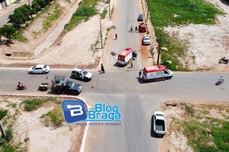 Acidente entre carro e moto deixa duas pessoas feridas no bairro Jardim das Acácias em Luis Eduardo Magalhães