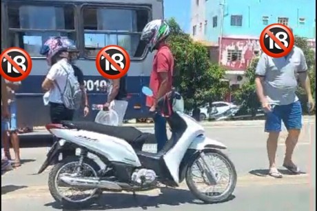 Barreiras: Motociclista perde controle cai na BR e é atingido por caminhão