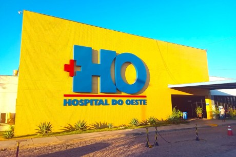 Hospital do Oeste informa paciente ignorado vítima de atropelamento