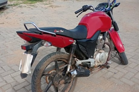 Motocicleta com adulteração de sinais identificadores é apreendida em Buritirama