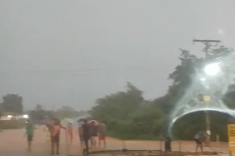 ATENÇÃO: RODOVIA BA 172 ENTRE SANTA MARIA DA VITÓRIA E SANTANA ALAGADA