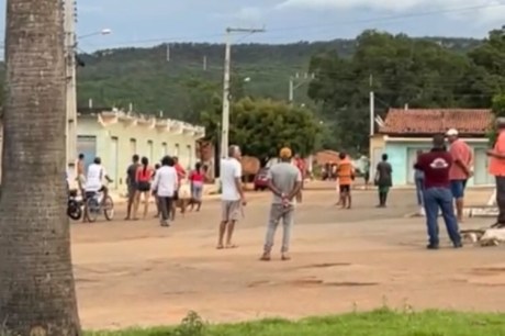 Ataque de abelhas provoca morte durante enterro no cemitério de Riachão das Neves