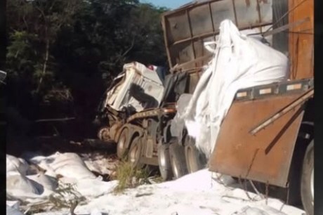 Acidente na Serra da Mangabeira deixa motorista ferido